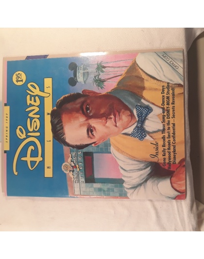 Lot of 2 - Vintage 1971 Walt Disney World Pictorial Souvenir Book of Walt Disney World &amp; DISNEY 1989 mag, Gene Kelly, Fantasia, Who Framed Roger Rabbit?, Mickey Mouse