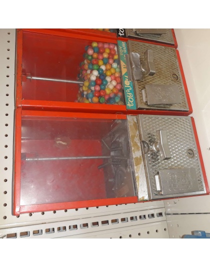 Vintage Gumball Machines - all shown